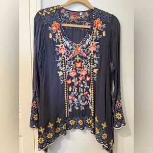 Johnny Was Navy Embroidered Top, size XS